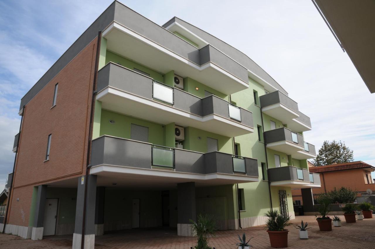 Isa Residence Fiumicino Airport Bagian luar foto